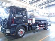 SINOTRUK 아스팔트 건설장비 가연 광물 스프레이어 트럭 0.5-3.0 L/M3 살포 양