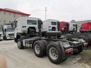Sinotruk Howo 6x4 D12.40 엔진과 HW76 오두막을 가진 420 마력 트랙터-트레일러 트럭