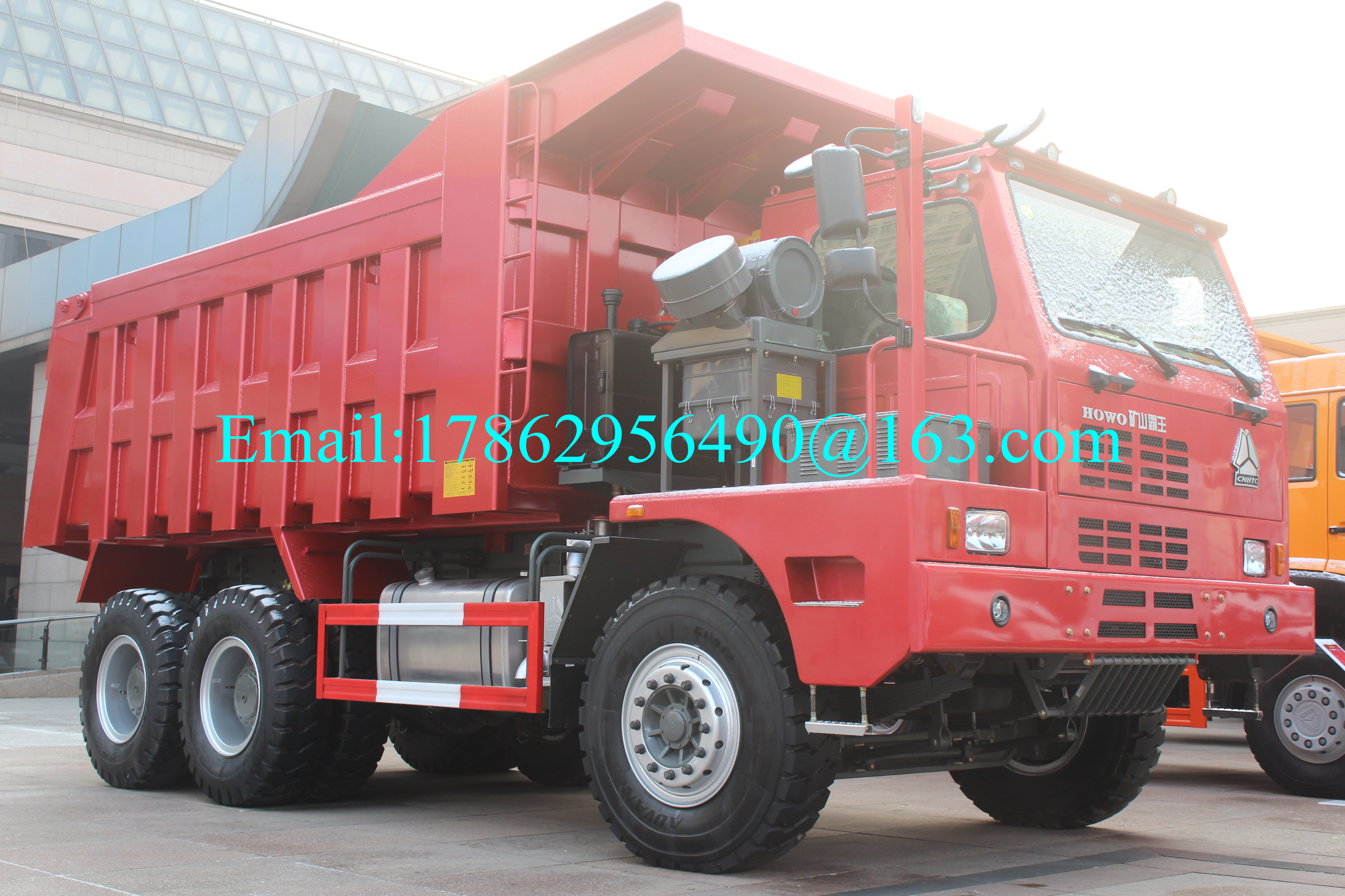 큰 석탄 덤프 트럭, 건축 팁 주는 사람 트럭 6X4 371 HP 30.56 CBM