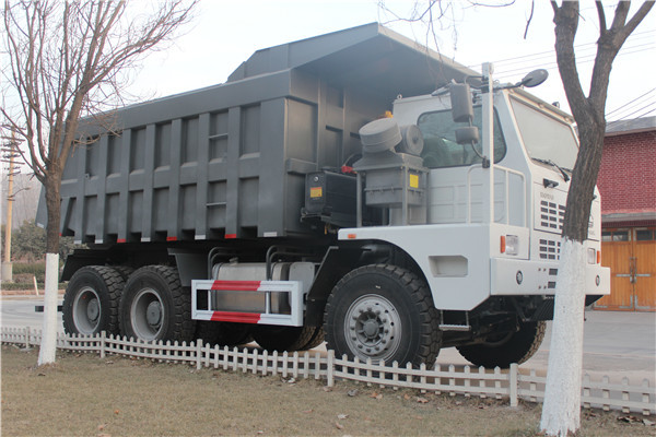 HW19710 전송과 10L 진지변환을 가진 ZZ5707S3840AJ 무거운 채광 트럭
