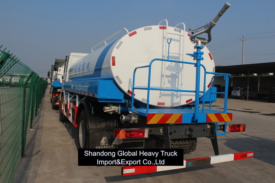 시노트룩 샤크만 4*2 Lh/Rhd 340HP 연료 탱크 덤프 트럭 신차 사용