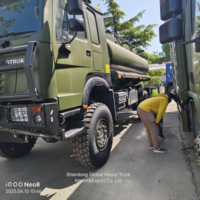 석유 운송 연료 탱크 HOWO 낮은 가격으로 탱크 트럭HOWO 4X4 연료 탱크 트럭