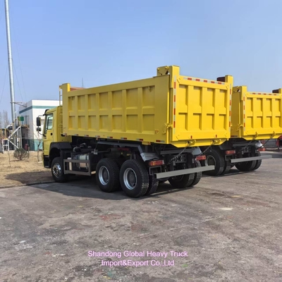 사용 된 Sinotruk 6X4 10 휠 HOWO 덤프 트럭 아프리카로 수출 된 철강 재료