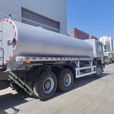 Sinotruk HOWO 차량 20000/30000L 6X4 대형 탱크로리 음용 살수차