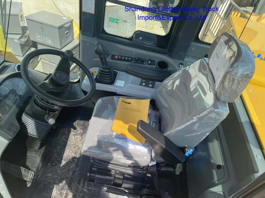 XCMG XC740K 스키드 스티어 로더 1t 등급 부하 컴팩트 건설