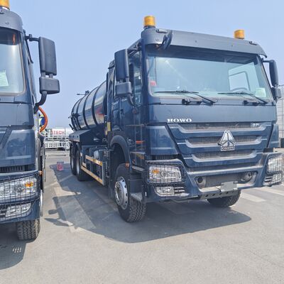 HOWO 15CBM 세프틱 탱크 정화 및 산업 폐기물용 6 × 4 드라이브 및 336HP 엔진의 진공 하수도 흡수 트럭