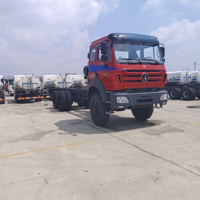 BEIBEN 2642 6x4 중량 트랙터 트럭 420HP WEICHAI 엔진과 메르세데스-벤츠 기술 차체