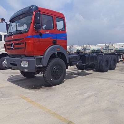 BEIBEN 2638 6x4 중량 트랙터 트럭 380HP WEICHAI 엔진과 메르세데스-벤츠 기술 차시