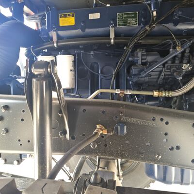 BEIBEN 2648 6x4 중량 트랙터 트럭 480HP WEICHAI 엔진과 메르세데스-벤츠 기술 차체