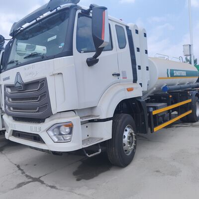 400HP 엔진과 연료 분배용 25,000L 용량을 갖춘 HOWO NX 6×4 CNG 연료 탱크 트럭