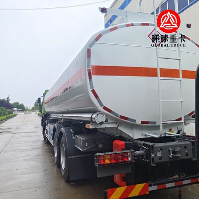 HOWO NX 8x4 30000L 연료 탱크 트럭 모잠비크 시장용 중량 디젤 보우저 트럭