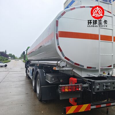 HOWO NX 8x4 30000L 연료 탱크 트럭 모잠비크 시장용 중량 디젤 보우저 트럭