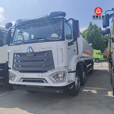 HOWO NX 8x4 30000L 연료 탱크 트럭
