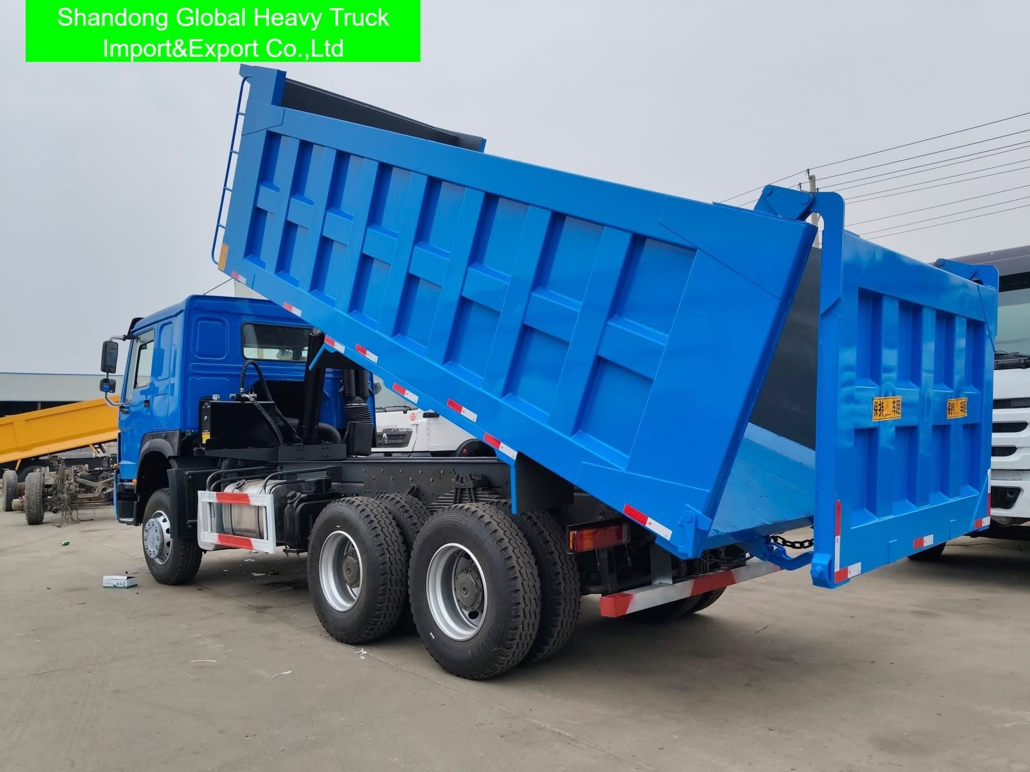사용된 Sinotruck HOWO-7 371HP 6x4 덤프 트럭 리퍼비시