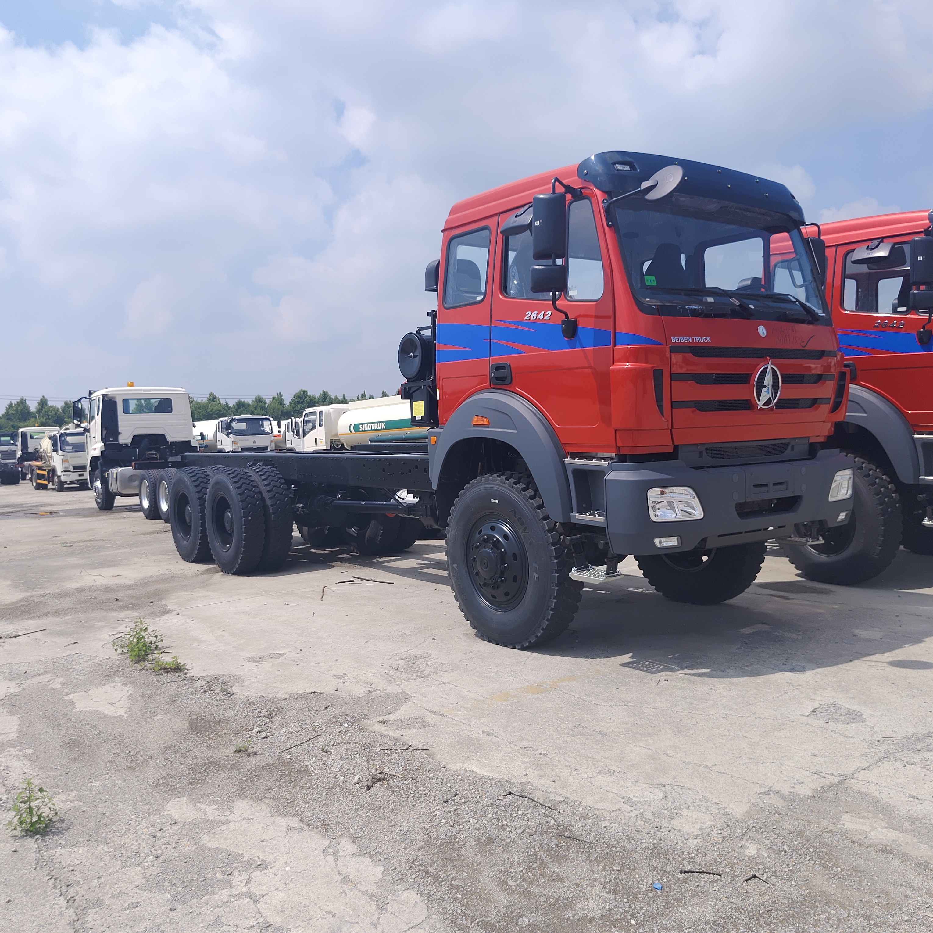 BEIBEN 2642 6x6 광산 덤프 트럭 420HP WEICHAI 엔진과 30-40 톤 용량