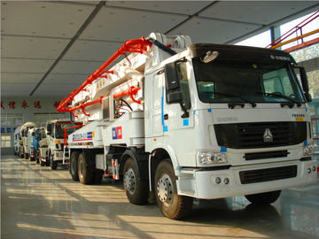 5000mm 축거를 가진 Sinotruk Howo 8x4 구체 펌프 트럭 유로 2
